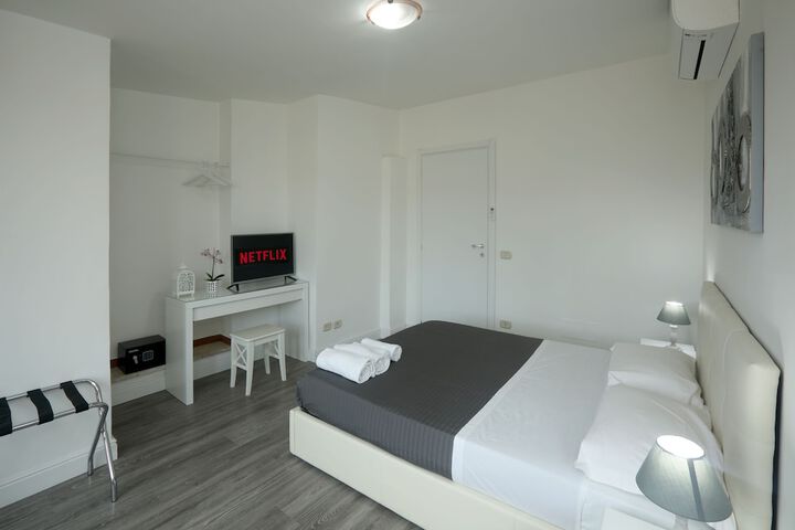 Room 18 of 35