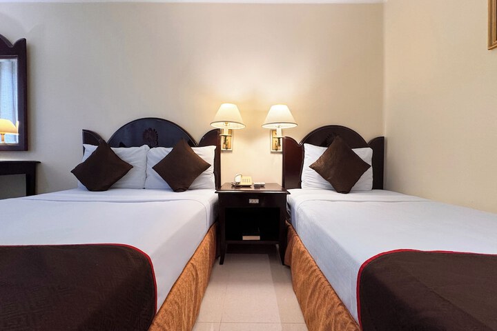 Room 16 of 29