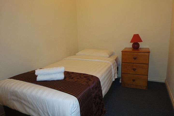 Room 10 of 50