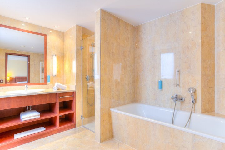 Clean Restrooms