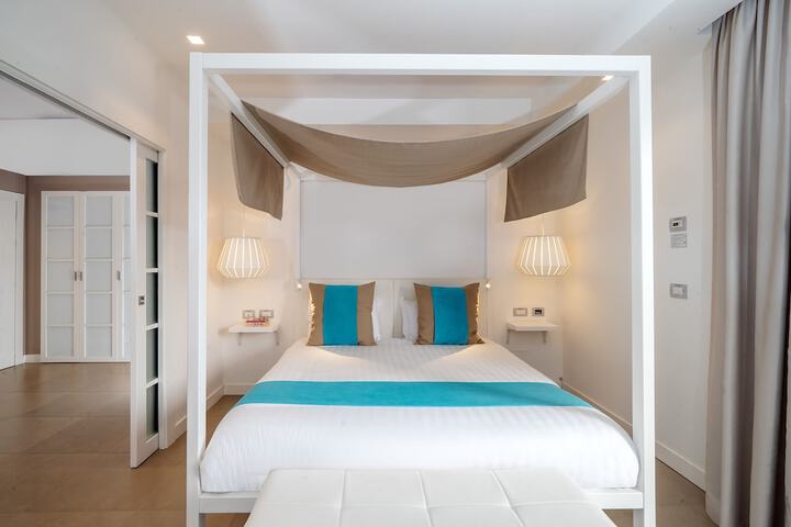 Room 16 of 75