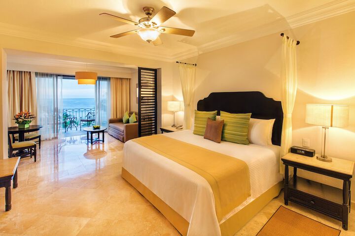 Room 4 of 62