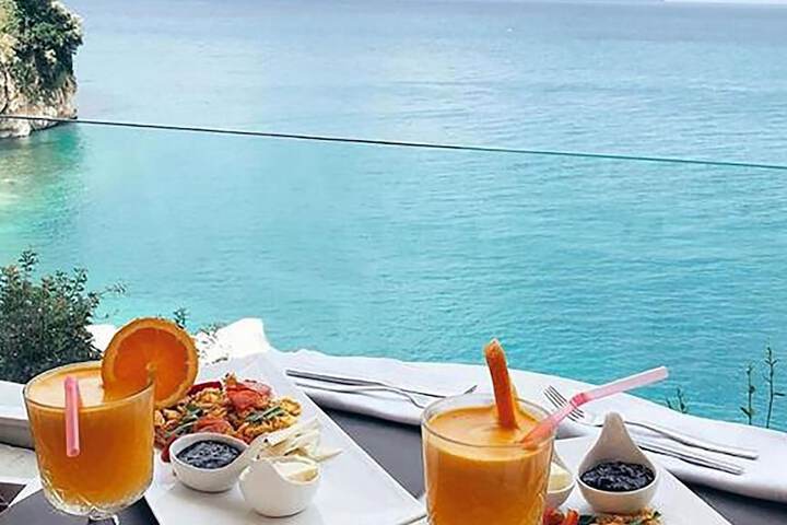 Breakfast/Coffee Service 180 of 201