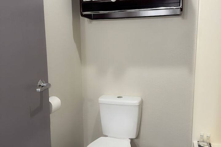 Room 20 of 29