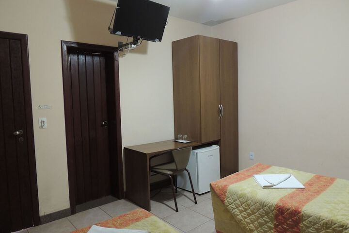 Room 16 of 58