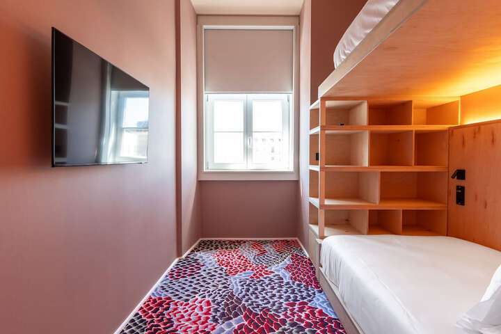 Room 18 of 54