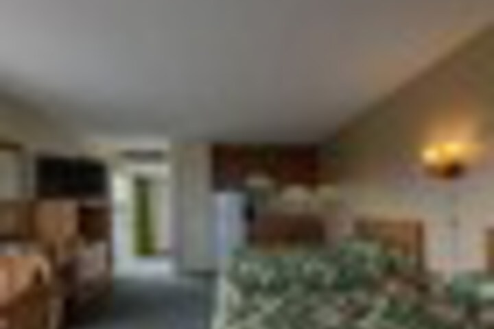 Room 26 of 216