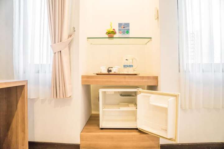 Room 13 of 40
