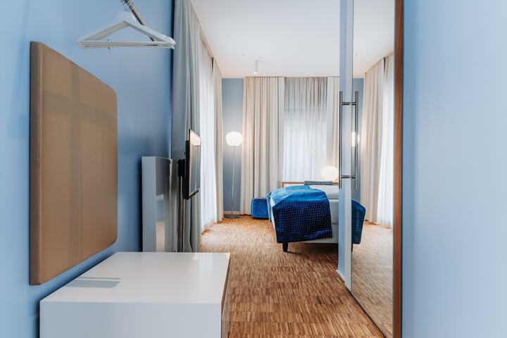 Room 14 of 75