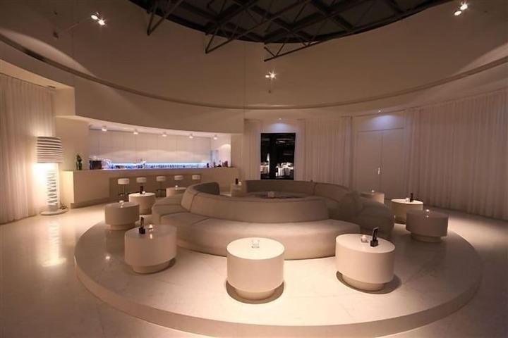Lobby Photos