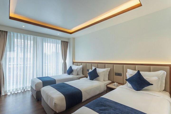 Room 5 of 48