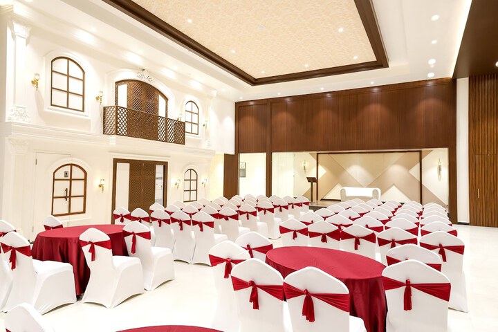 Ballroom/Hall 43 of 49