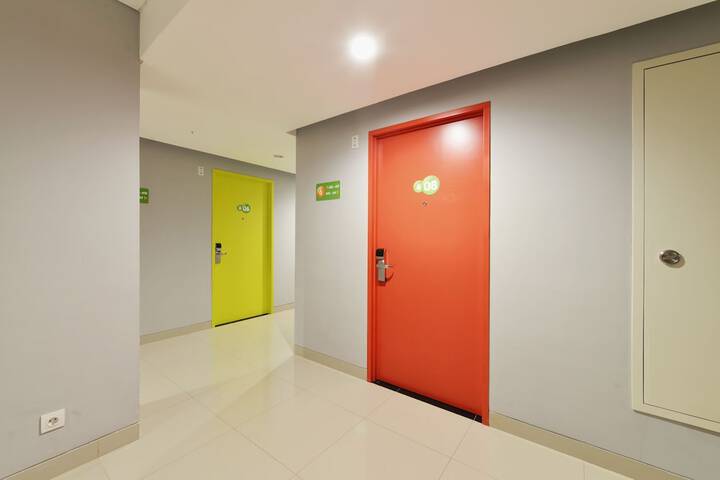 Ballroom/Hall 15 of 23