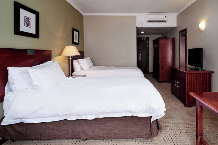 Room 12 of 82