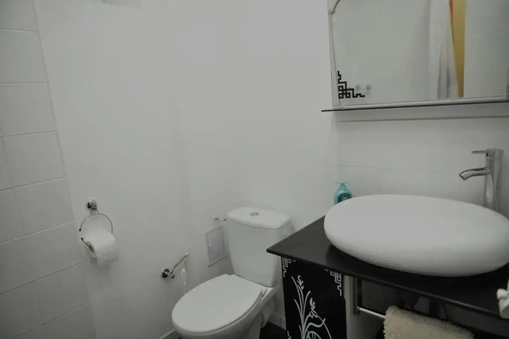 Room 9 of 17
