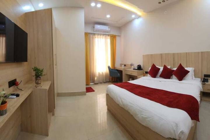 Room 2 of 16