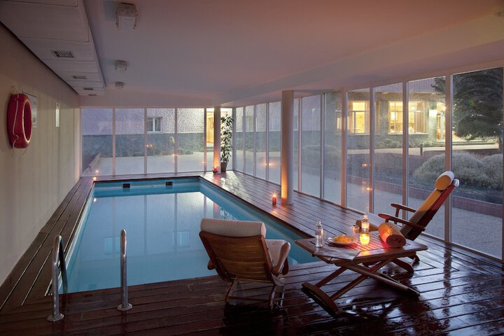 Pools & Facilities