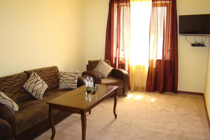 Room 2 of 15