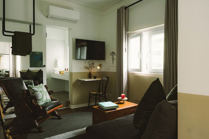 Room 16 of 75