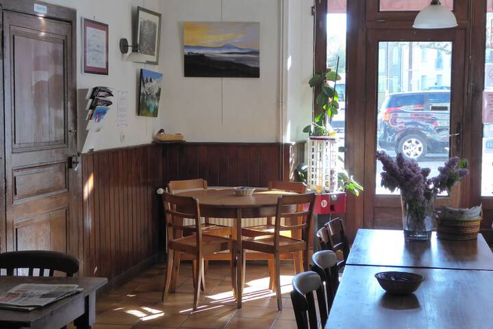 Lounge 59 of 67
