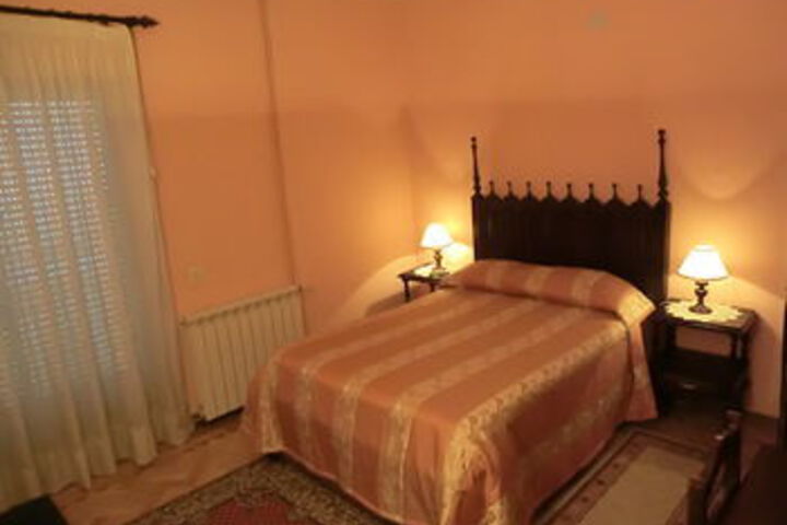 Room 21 of 38
