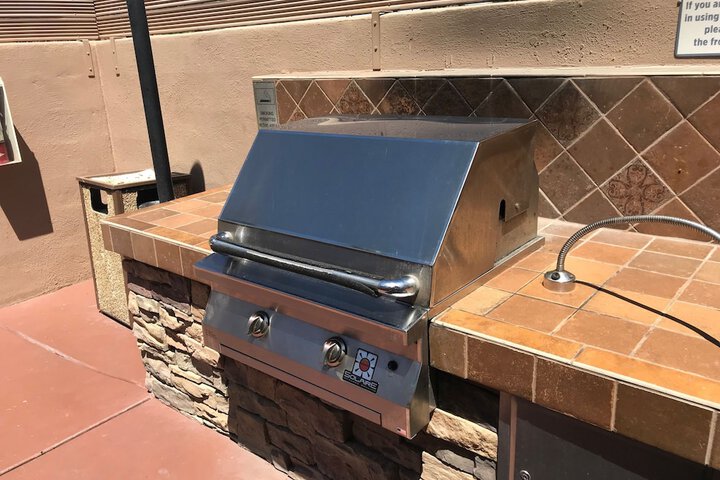 BBQ/picnic area