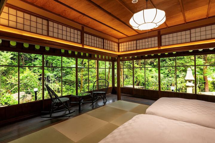 Room 7 of 20