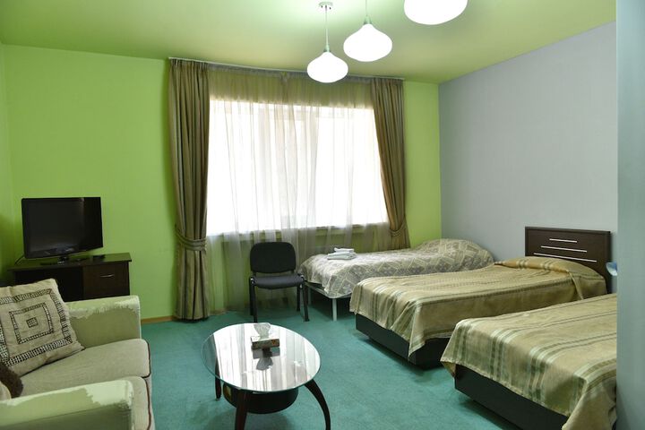 Room 12 of 30