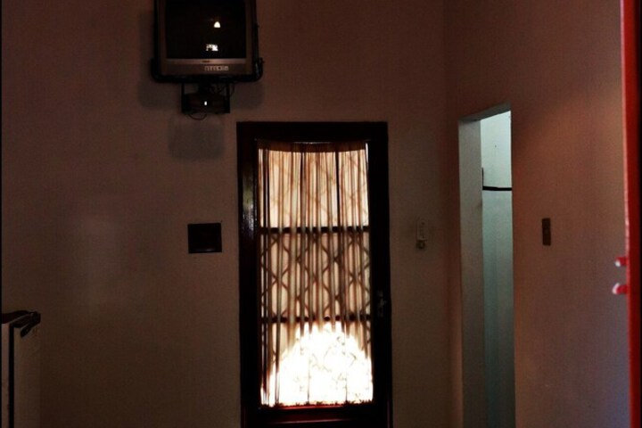 Room 2 of 68