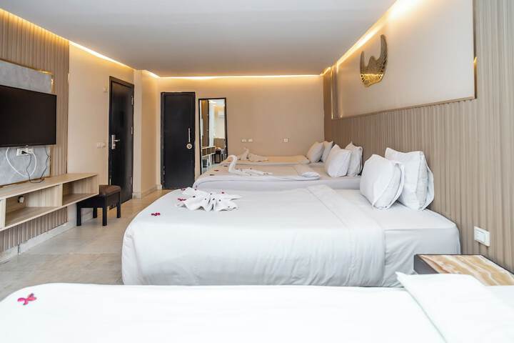 Room 32 of 139