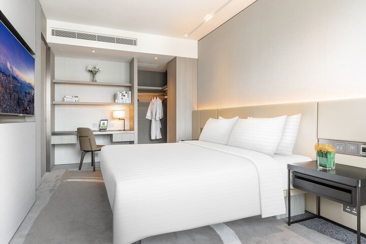 Room 4 of 44