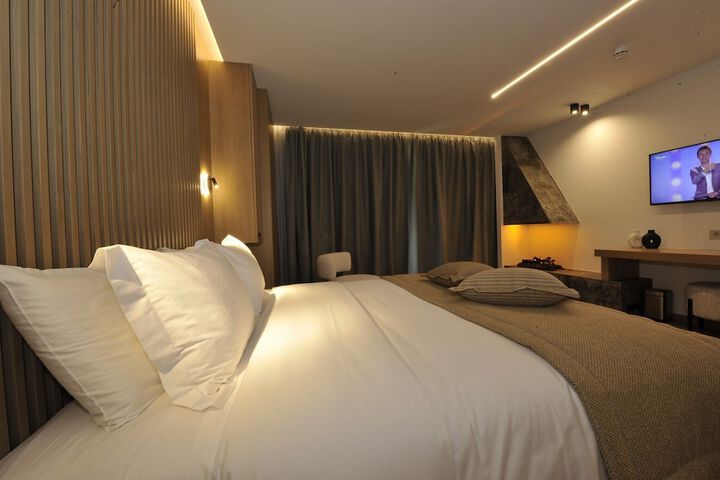 Room 7 of 50