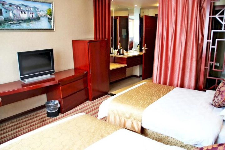 Room 3 of 11