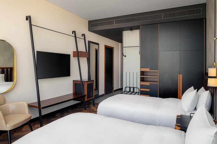 Room 29 of 103