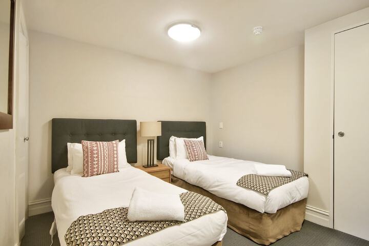 Room 3 of 14