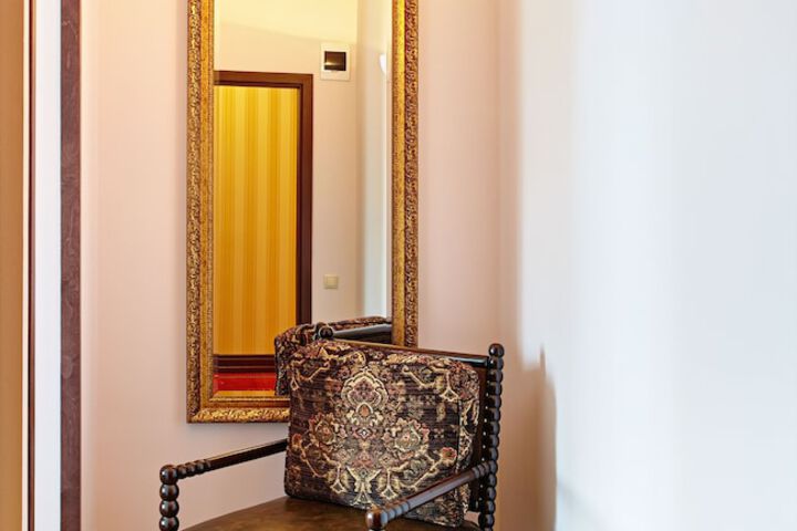 Room 14 of 95