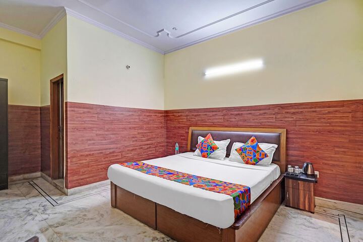 Room 14 of 26