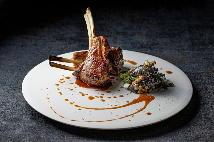 Dining 87 of 163