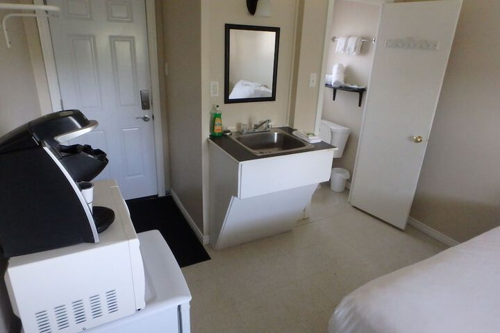 Room 22 of 43