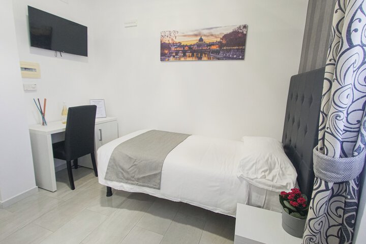 Room 15 of 31