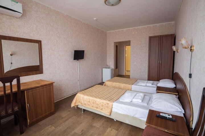 Room 12 of 47