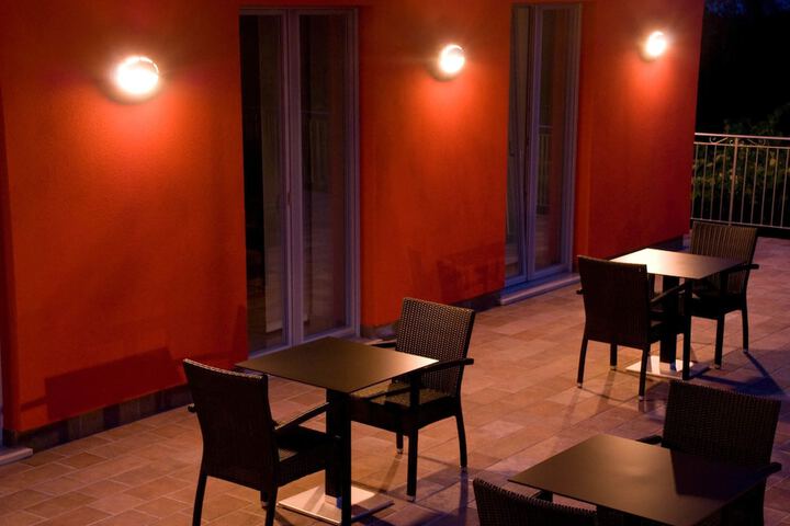 Dining Photos