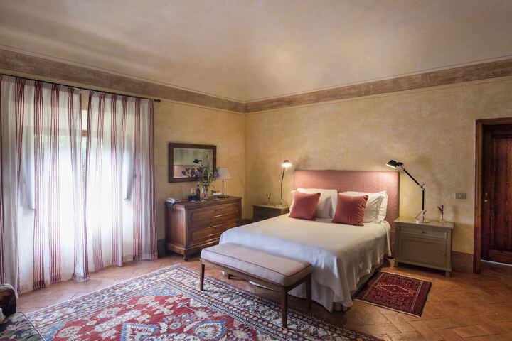 Room 8 of 140