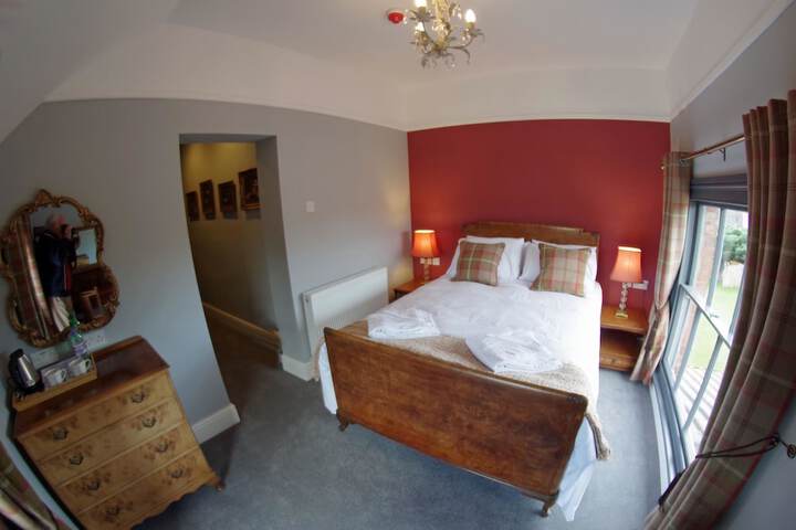 Room 7 of 60