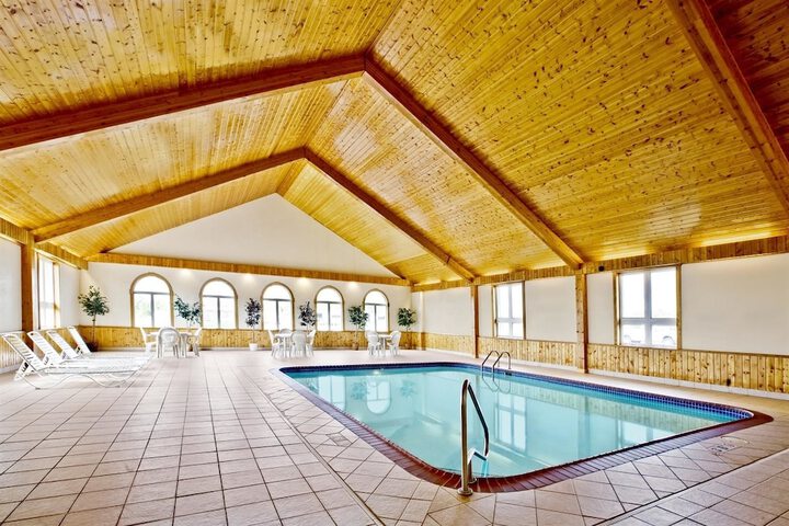 Pool 22 of 31