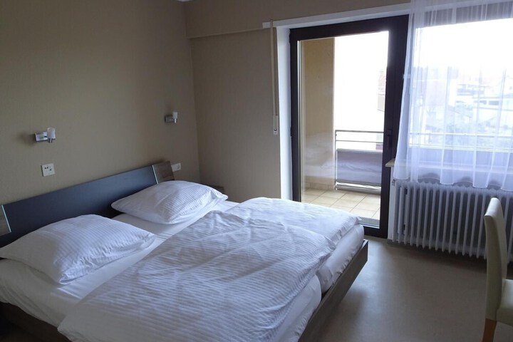 Room 13 of 24