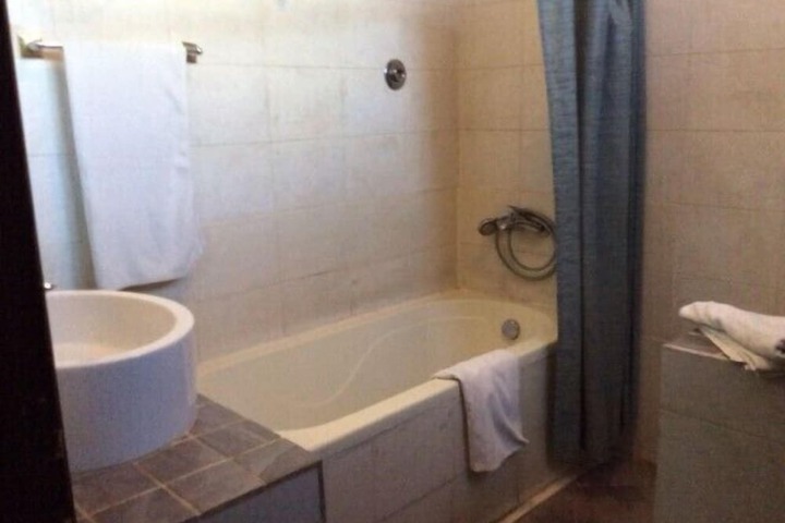 Clean Restrooms