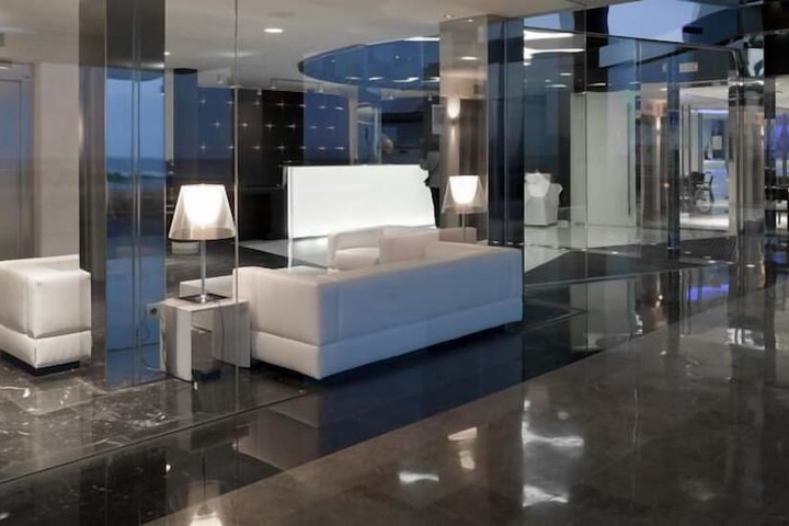 Lobby Photos