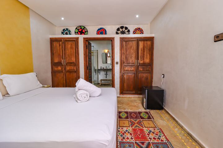 Room 11 of 44