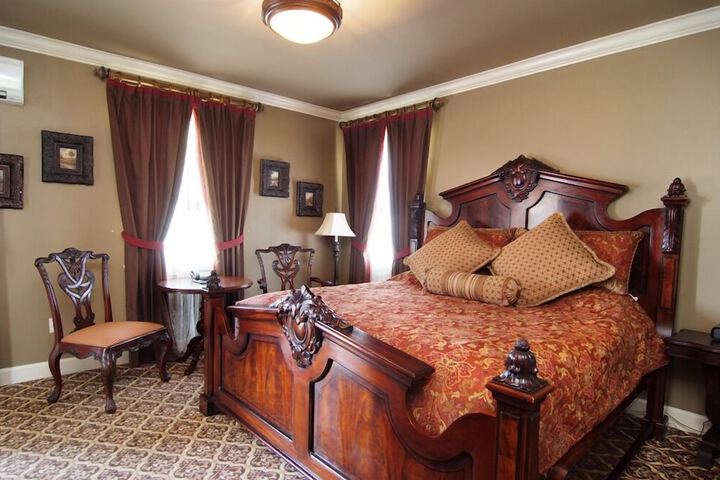 Room 3 of 47